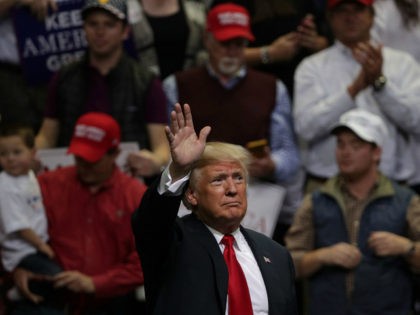 CHATTANOOGA, TENNESSEE - NOVEMBER 04: U.S. President Donald Trump waves during a campaign