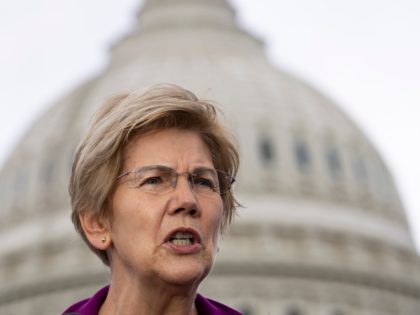 WASHINGTON, DC - SEPTEMBER 21: Sen. Elizabeth Warren (D-MA) speaks during a news conferenc