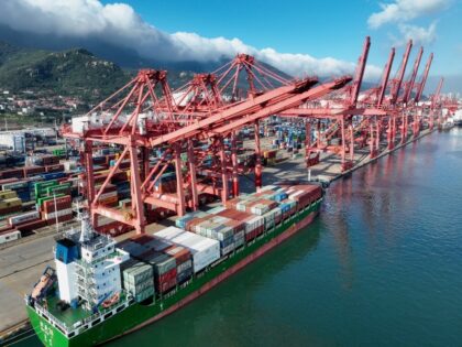 LIANYUNGANG, CHINA - AUGUST 3, 2023 - Aerial photo shows cargo loading and unloading at a