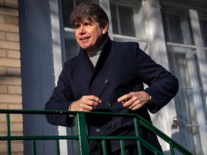 Former Illinois Gov. Rod Blagojevich arrives home at his Ravenswood Manor home on Feb. 10,